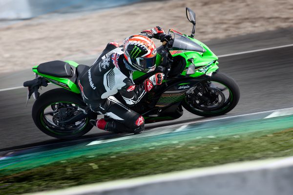 2021 ninja zx 25r abs se